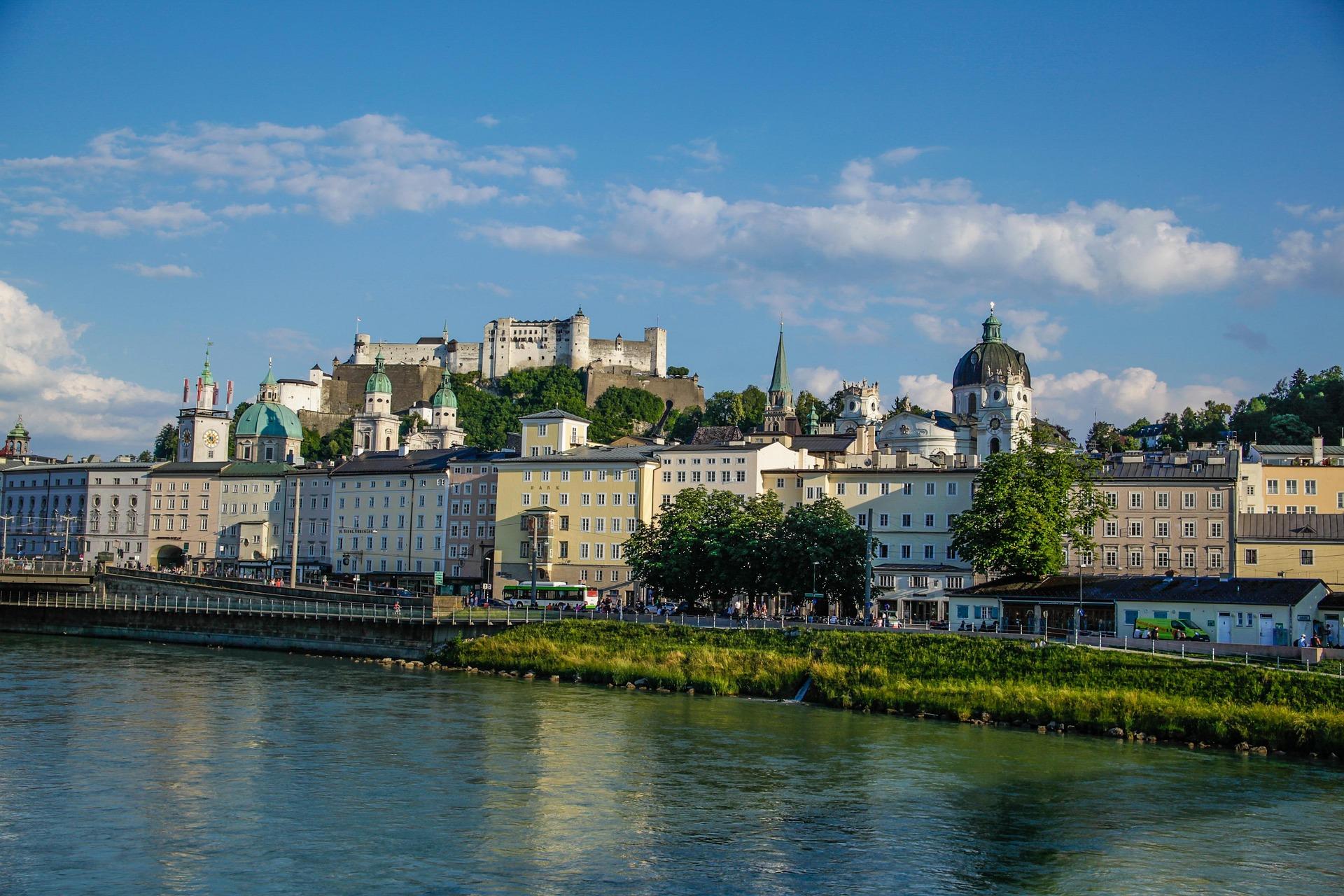 Private Transfer from Budapest to Salzburg