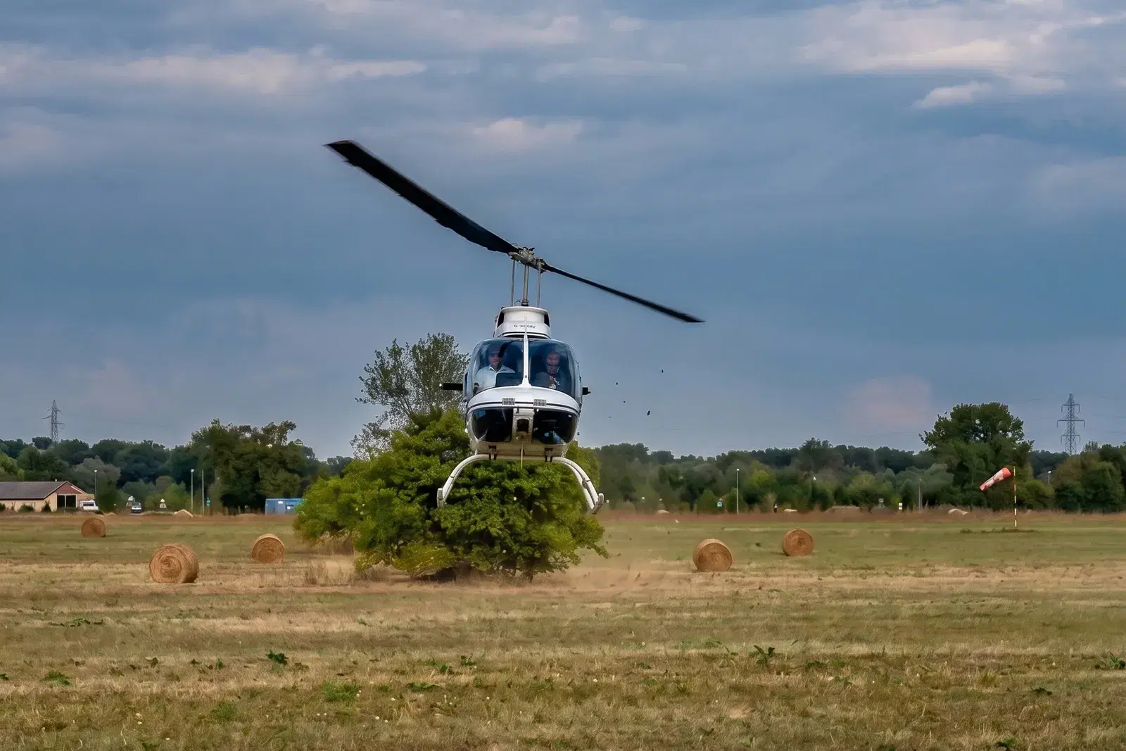 F1 Hungaroring helikopter a Lupa-tó heliporton