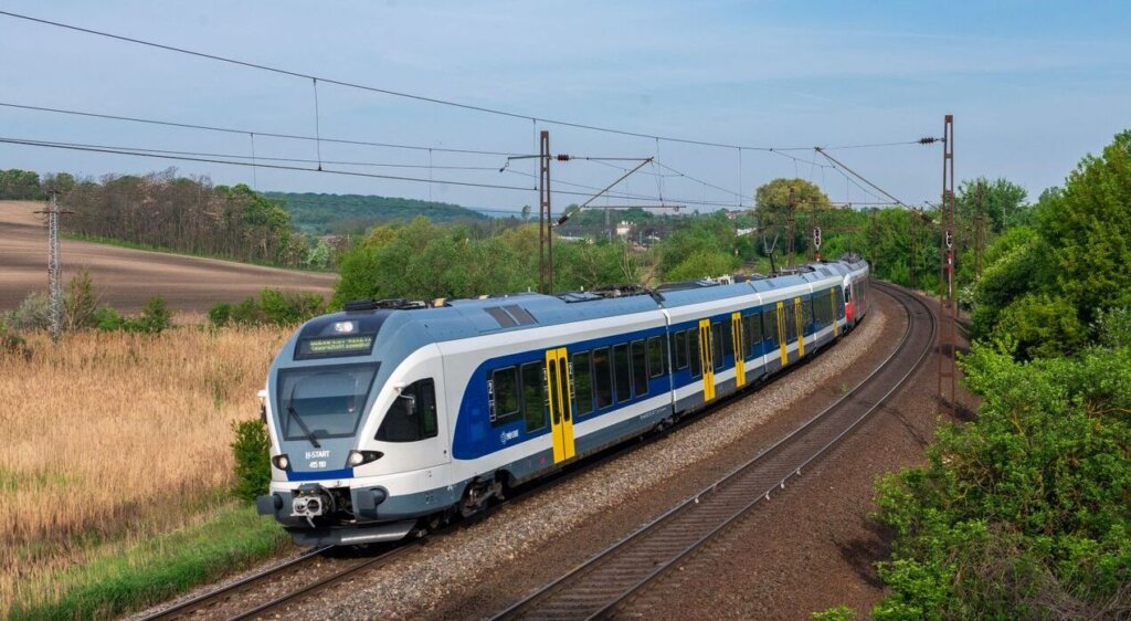 How to get from Budapest Airport to Lake Balaton?