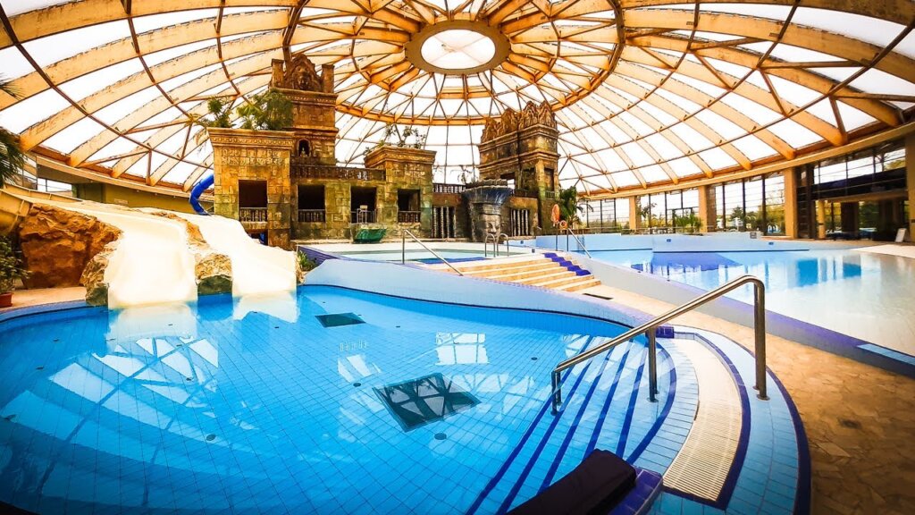 How to get from Budapest Airport to Aquaworld Budapest