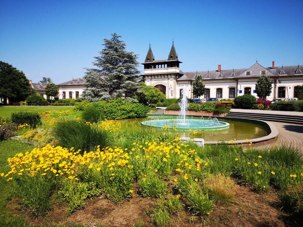 Siofok railway station. Millenium Park