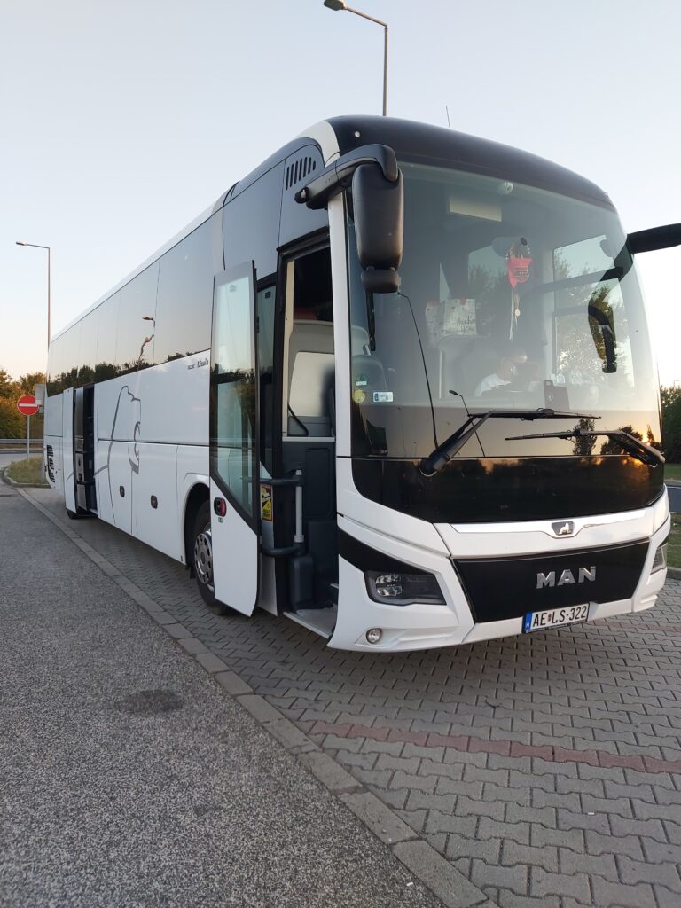 Touristic Coach (48 pax, 48 bags)

Volvo 9500, Volvo 9700, Setra, MAN 

Ideal for large tour groups, sightseeing tours, and long-distance travel.

Used for tourism agencies, conference delegations, and organized tours.