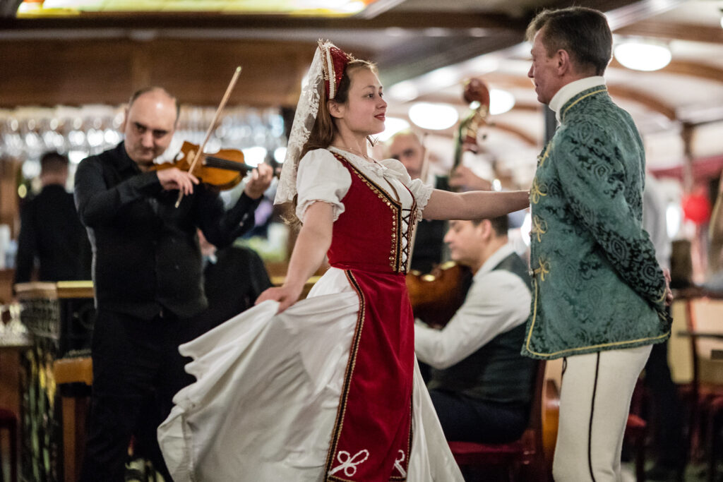 Music and performances on Danube Cruise