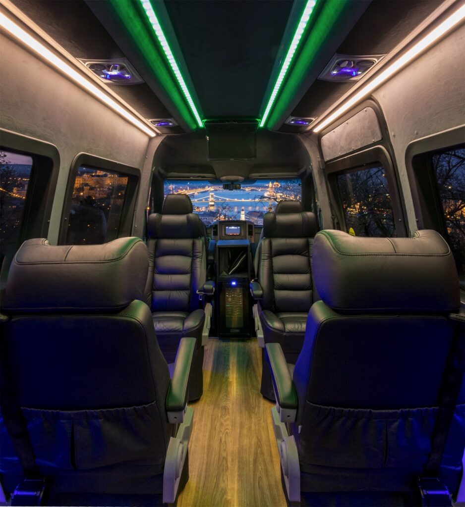 Bus Lux (8 pax, 8 bags) Mercedes Sprinter Luxury