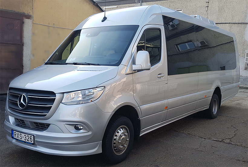 Bus (22 pax, 22 bags)

Mercedes Sprinter, IVECO

Comfortable and efficient transport for mid-sized groups.

Suitable for company outings, group excursions, and event transfers.