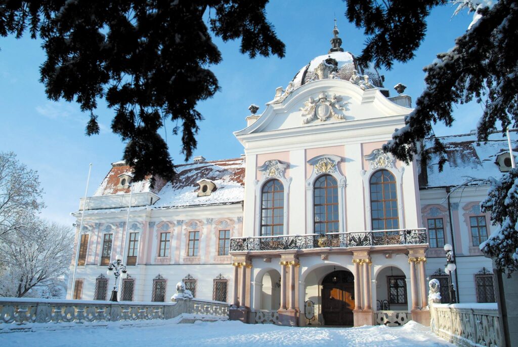 Gödöllő: The Royal Palace of Sisi