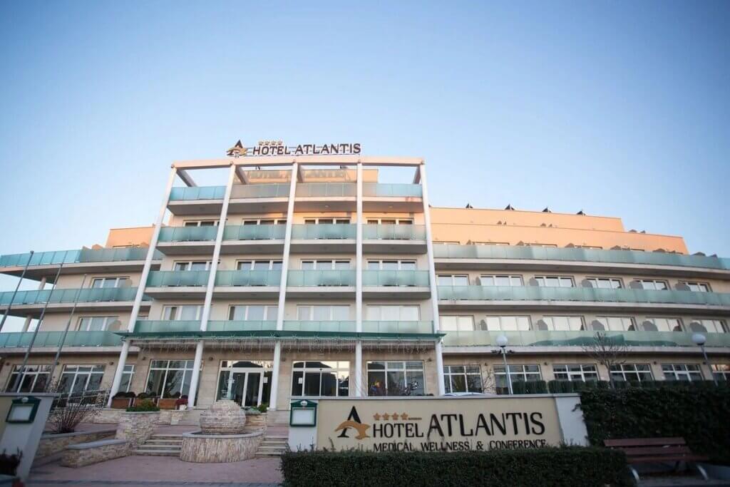 Hotel Atlantis – Modern Stay with Wellness Vibes