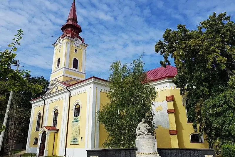 Hajdúszoboszló: Relaxation and Wellness in the Thermal Waters