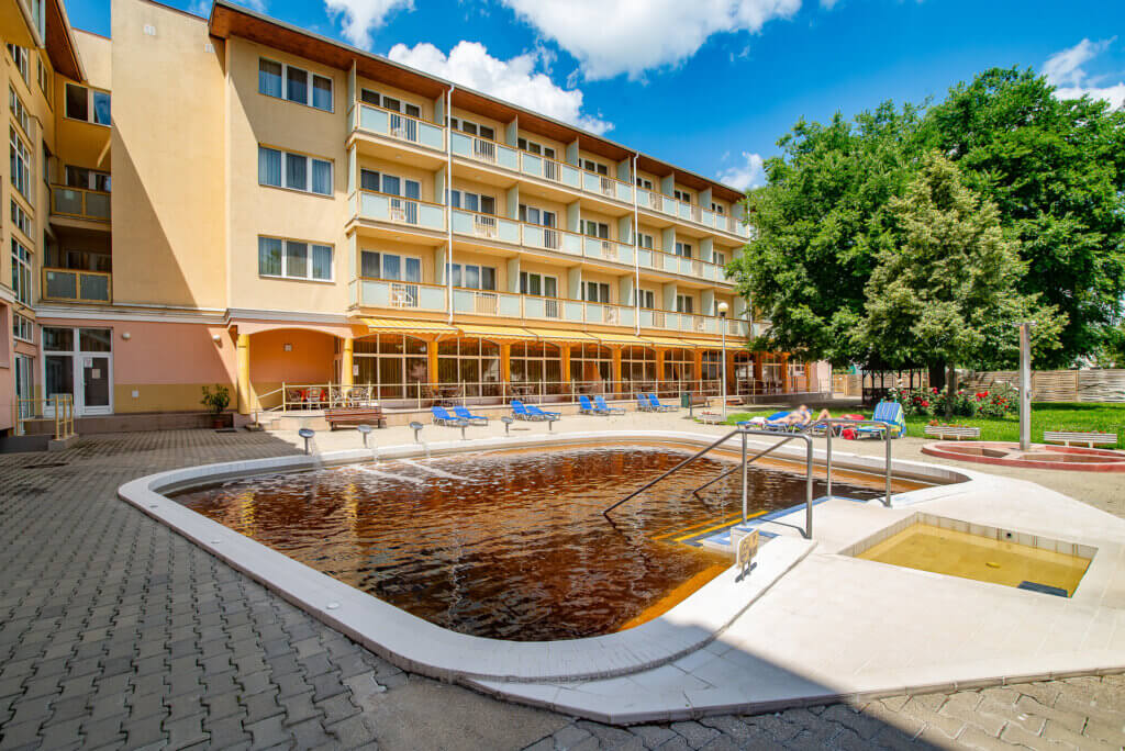 Hungarospa Thermal Hotel – Spa‑Centric Accommodation