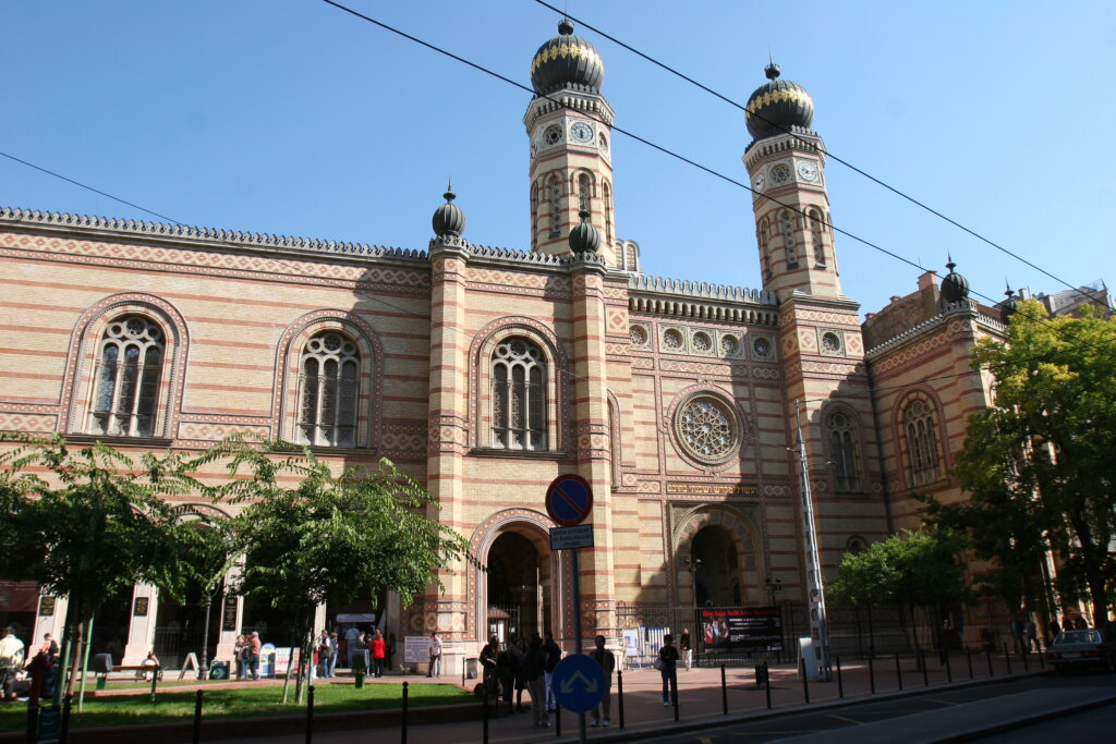 Explore Budapest Through the Lens of Jewish Heritage