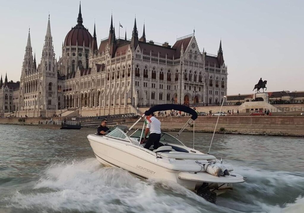 High-Speed Motorboat Tour on the Danube River