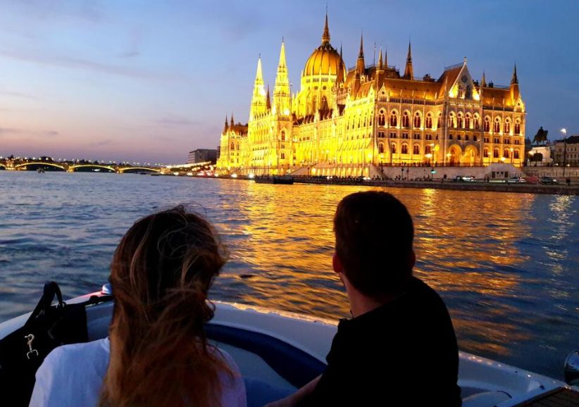 High-Speed Motorboat Tour on the Danube River