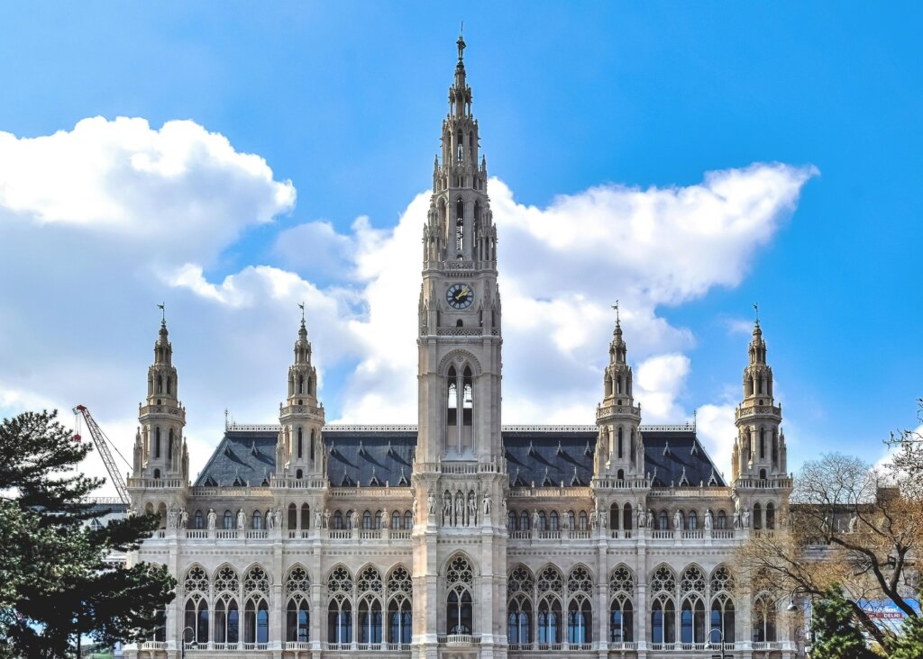 Private Trip from Budapest to Vienna with an English-Speaking Driver