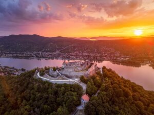 Private Trip from Budapest to Esztergom – Visegrád – Szentendre with an English-Speaking Driver