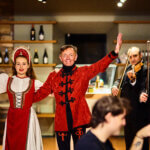 Вечер венгерского фольклора с ансамблем Rajkó в уютном винном погребе